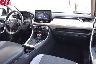 2019 Toyota RAV4 Hybrid XLE  AWD 4dr SUV**BY APPOINTMENT ONLY**Back-Up Camera! Adaptive Cruise Control! Bluetooth! EV/Eco/Sport/Normal/Trail Modes! Heated Seats! Sunroof! Power Liftgate! - Photo 12 - Portland, OR 97266