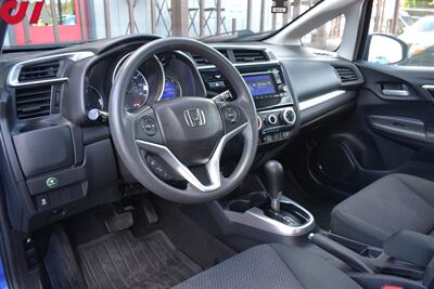 2018 Honda Fit LX  4dr Hatchback CVT! Rear View Camera! Bluetooth w/ Steering Wheel Controls! Econ Mode! Cruise Control! - Photo 3 - Portland, OR 97266