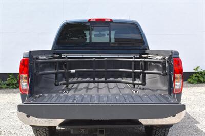 2014 Nissan Frontier SV  4x4 4dr Crew Cab 6.1 ft. SB Pickup 5A! 4.0L V6 Engine! Selectable 4WD System! Back Up Camera! Bluetooth! Tow Hitch! Heated Seats! All Weather Floor Mats! - Photo 27 - Portland, OR 97266