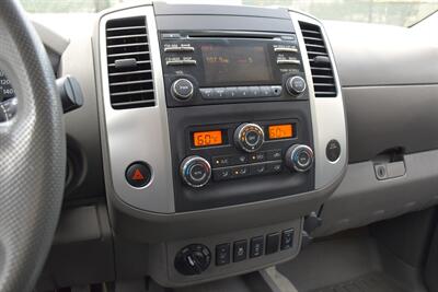 2014 Nissan Frontier SV  4x4 4dr Crew Cab 6.1 ft. SB Pickup 5A! 4.0L V6 Engine! Selectable 4WD System! Back Up Camera! Bluetooth! Tow Hitch! Heated Seats! All Weather Floor Mats! - Photo 19 - Portland, OR 97266