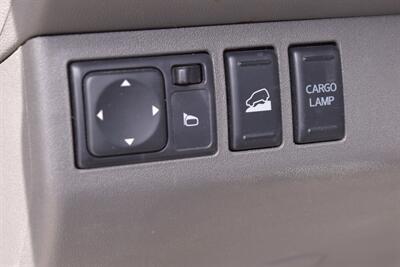 2014 Nissan Frontier SV  4x4 4dr Crew Cab 6.1 ft. SB Pickup 5A! 4.0L V6 Engine! Selectable 4WD System! Back Up Camera! Bluetooth! Tow Hitch! Heated Seats! All Weather Floor Mats! - Photo 16 - Portland, OR 97266