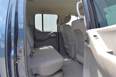 2014 Nissan Frontier SV  4x4 4dr Crew Cab 6.1 ft. SB Pickup 5A! 4.0L V6 Engine! Selectable 4WD System! Back Up Camera! Bluetooth! Tow Hitch! Heated Seats! All Weather Floor Mats! - Photo 25 - Portland, OR 97266