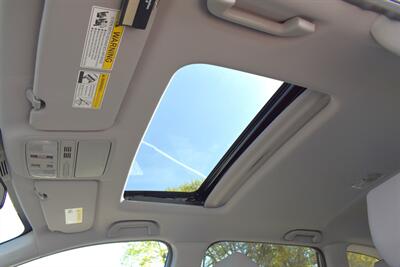 2017 Honda CR-V EX-L w/Navi AWD! Honda Sensing! Adaptive Cruise Control! Blind Spot Monitoring! Heated Leather Seats! Navigation! Power Liftgate! Backup Camera! Sunroof! - Photo 12 - Portland, OR 97266