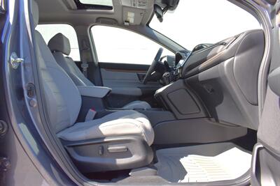 2017 Honda CR-V EX-L w/Navi AWD! Honda Sensing! Adaptive Cruise Control! Blind Spot Monitoring! Heated Leather Seats! Navigation! Power Liftgate! Backup Camera! Sunroof! - Photo 31 - Portland, OR 97266