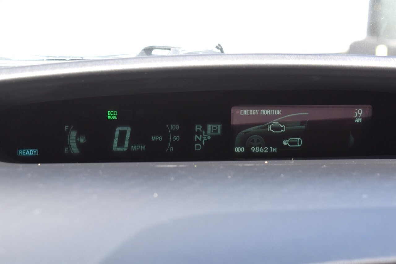 2013 Toyota Prius Two 4dr Hatchback! 51 City MPG! 48 Hwy MPG! EV/ECO/PWR Modes! Back Up Camera! Brake Assist & Smart Stop Technology! Bluetooth! Heated Leather Seats! - Photo 18 - Portland, OR 97266