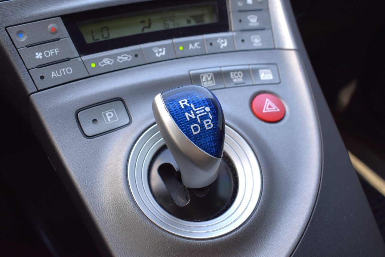 2013 Toyota Prius Two 4dr Hatchback! 51 City MPG! 48 Hwy MPG! EV/ECO/PWR Modes! Back Up Camera! Brake Assist & Smart Stop Technology! Bluetooth! Heated Leather Seats! - Photo 24 - Portland, OR 97266