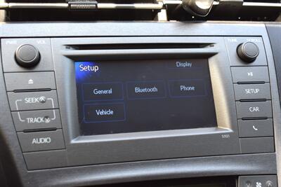 2013 Toyota Prius Two 4dr Hatchback! 51 City MPG! 48 Hwy MPG! EV/ECO/PWR Modes! Back Up Camera! Brake Assist & Smart Stop Technology! Bluetooth! Heated Leather Seats! - Photo 20 - Portland, OR 97266