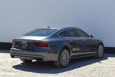 2017 Audi S7 4.0T Quattro Prestige  AWD 4dr Sedan! Blind Spot Assist! Back Up Camera! Parking Sensors! Power Sunroof! Navigation! Cruise Control! Lane Keeping Assist! Heated Seats! Bluetooth Connectivity! - Photo 5 - Portland, OR 97266
