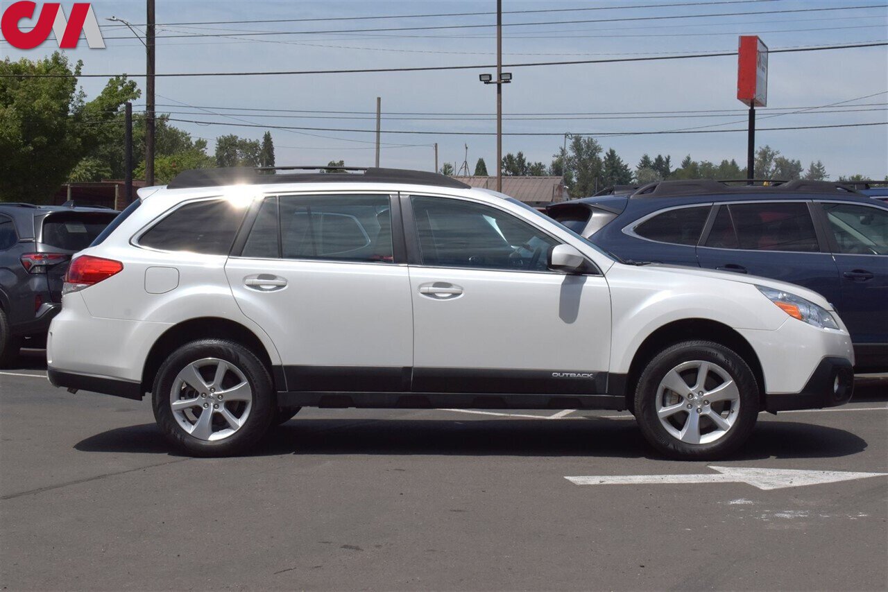 2013 Subaru Outback 3.6R Limited photo 4