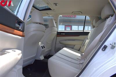 2013 Subaru Outback 3.6R Limited  AWD 4dr Wagon! EyeSight Assist Tech! Back Up Camera! Navigation! Traction Control! Bluetooth! Heated Leather Seats! Sunroof! - Photo 25 - Portland, OR 97266