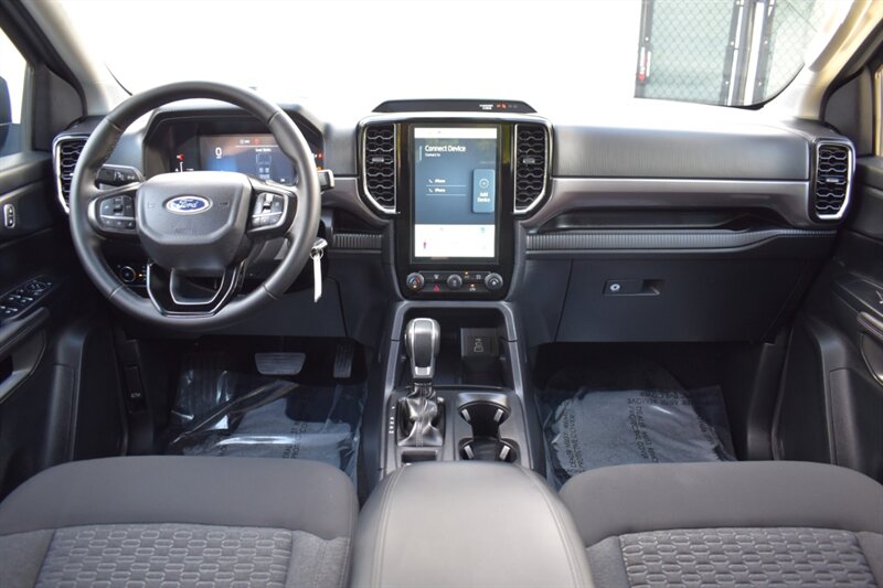 2025 Ford Ranger XLT 4X4 4dr SuperCrew 5.0 ft. SB! Back Up Cam! Blind Spot Monitor! Lane Assist! Park Assist! Pre-Collision Assist! Apple CarPlay! Android Auto! Select Drive Modes! Tow Pkg! - Photo 13 - Portland, OR 97266