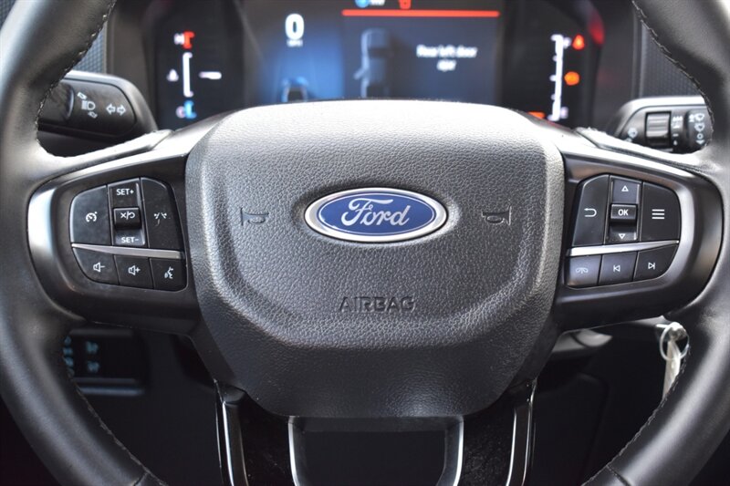 2025 Ford Ranger XLT 4X4 4dr SuperCrew 5.0 ft. SB! Back Up Cam! Blind Spot Monitor! Lane Assist! Park Assist! Pre-Collision Assist! Apple CarPlay! Android Auto! Select Drive Modes! Tow Pkg! - Photo 15 - Portland, OR 97266