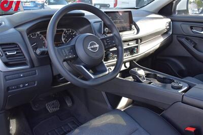 2024 Nissan Rogue SV AWD 4dr Crossover**BY APPOINTMENT ONLY**Back-Up Camera! Blind Spot Monitor! Lane Assist! Adaptive Cruise Control! Bluetooth! Off-Road/Snow/Auto/Eco/Sport Modes! Power Liftgate! - Photo 3 - Portland, OR 97266