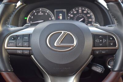 2022 Lexus RX RX 350 Sport Utility 4D  AWD Suv! Lexus Safety System! Adaptive Cruise Control! Blind Spot Monitoring! Apple CarPlay & Android Auto! Navi! Power Liftgate! Backup Camera! Heated & Ventilated Seats! - Photo 16 - Portland, OR 97266