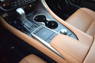 2022 Lexus RX RX 350 Sport Utility 4D  AWD Suv! Lexus Safety System! Adaptive Cruise Control! Blind Spot Monitoring! Apple CarPlay & Android Auto! Navi! Power Liftgate! Backup Camera! Heated & Ventilated Seats! - Photo 27 - Portland, OR 97266