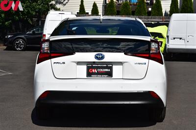 2019 Toyota Prius LE  4dr Hatchback! 54 City MPG! 50 Hwy MPG!  Eco & Power Modes! Lane Assist! Park Assist! Back up Camera! Bluetooth w/Voice Activation! - Photo 5 - Portland, OR 97266