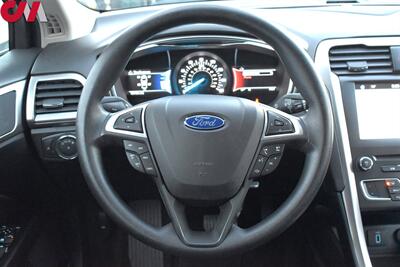 2017 Ford Fusion SE  4dr Sedan! Back Up Camera! Bluetooth/USB! Push Start! Brake Assist & Hill Hold Control! Cruise Control! - Photo 13 - Portland, OR 97266