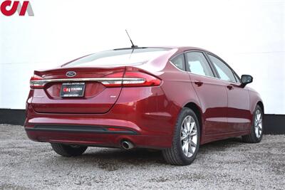 2017 Ford Fusion SE  4dr Sedan! Back Up Camera! Bluetooth/USB! Push Start! Brake Assist & Hill Hold Control! Cruise Control! - Photo 5 - Portland, OR 97266