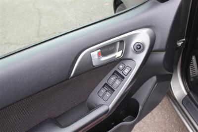 2012 Kia Forte5 SX   - Photo 11 - Salem, OR 97317