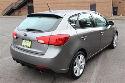 2012 Kia Forte5 SX   - Photo 4 - Salem, OR 97317