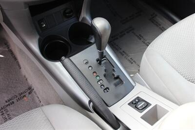 2008 Toyota RAV4 Limited - Photo 12 - Salem, OR 97317