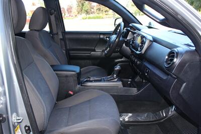 2017 Toyota Tacoma TRD Off-Road   - Photo 18 - Salem, OR 97317