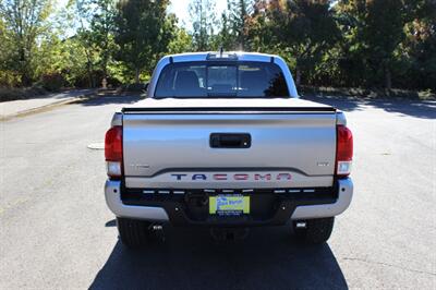 2017 Toyota Tacoma TRD Off-Road   - Photo 8 - Salem, OR 97317