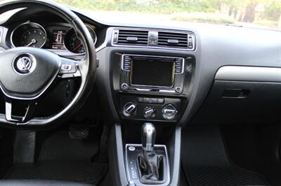 2017 Volkswagen Jetta 1.4T SE   - Photo 14 - Salem, OR 97317