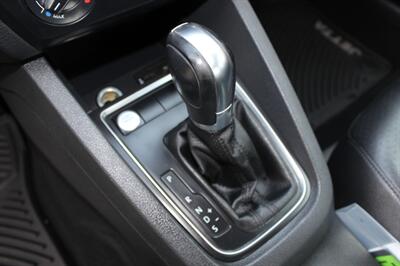 2017 Volkswagen Jetta 1.4T SE   - Photo 12 - Salem, OR 97317