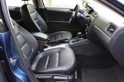 2017 Volkswagen Jetta 1.4T SE   - Photo 17 - Salem, OR 97317