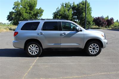 2010 Toyota Sequoia Platinum   - Photo 6 - Salem, OR 97317