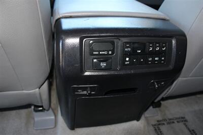 2010 Toyota Sequoia Platinum   - Photo 16 - Salem, OR 97317
