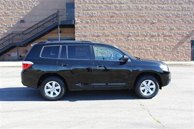 2010 Toyota Highlander   - Photo 5 - Salem, OR 97317