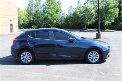 2016 Mazda Mazda3 i Touring   - Photo 5 - Salem, OR 97317