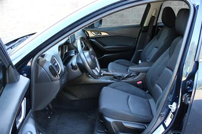 2016 Mazda Mazda3 i Touring   - Photo 10 - Salem, OR 97317