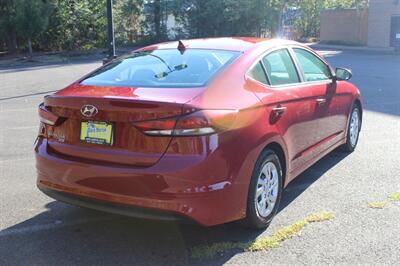 2017 Hyundai Elantra SE   - Photo 4 - Salem, OR 97317