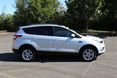 2018 Ford Escape SE - Photo 5 - Salem, OR 97317