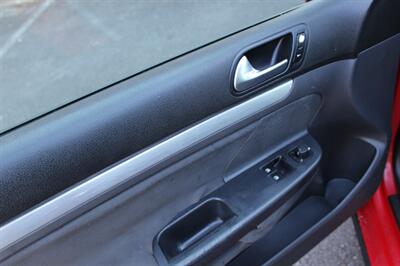 2006 Volkswagen GTI   - Photo 11 - Salem, OR 97317