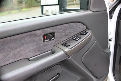 2003 GMC Sierra 2500 SLE   - Photo 10 - Salem, OR 97317