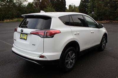 2018 Toyota RAV4 XLE   - Photo 4 - Salem, OR 97317