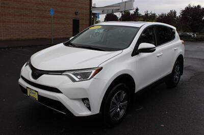 2018 Toyota RAV4 XLE   - Photo 2 - Salem, OR 97317