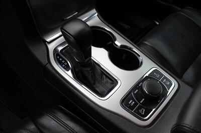 2018 Jeep Grand Cherokee Overland   - Photo 12 - Salem, OR 97317