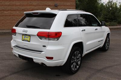 2018 Jeep Grand Cherokee Overland   - Photo 4 - Salem, OR 97317