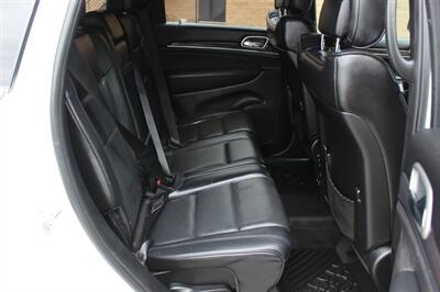 2018 Jeep Grand Cherokee Overland   - Photo 16 - Salem, OR 97317