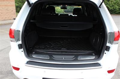 2018 Jeep Grand Cherokee Overland   - Photo 15 - Salem, OR 97317