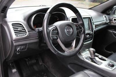2018 Jeep Grand Cherokee Overland   - Photo 9 - Salem, OR 97317
