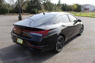 2022 Hyundai Elantra SEL - Photo 4 - Salem, OR 97317