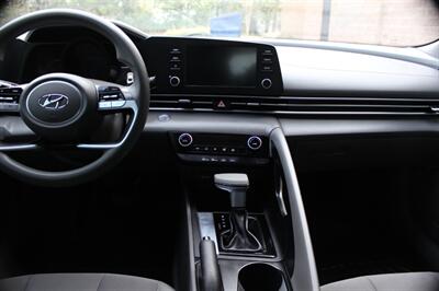 2022 Hyundai Elantra SEL - Photo 14 - Salem, OR 97317