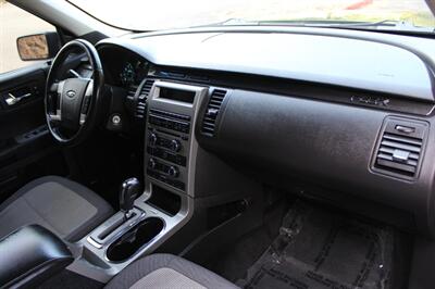 2012 Ford Flex SE   - Photo 18 - Salem, OR 97317