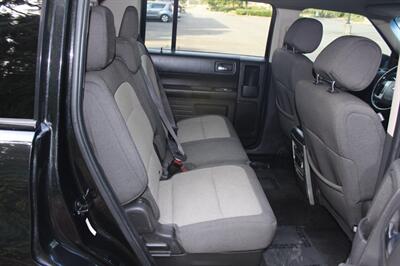 2012 Ford Flex SE   - Photo 17 - Salem, OR 97317
